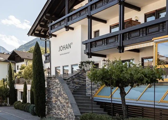 Hotel Paradies